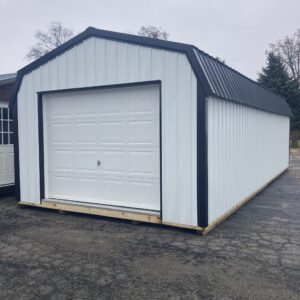 #24JB53 | $10,895 | 14x32 FT