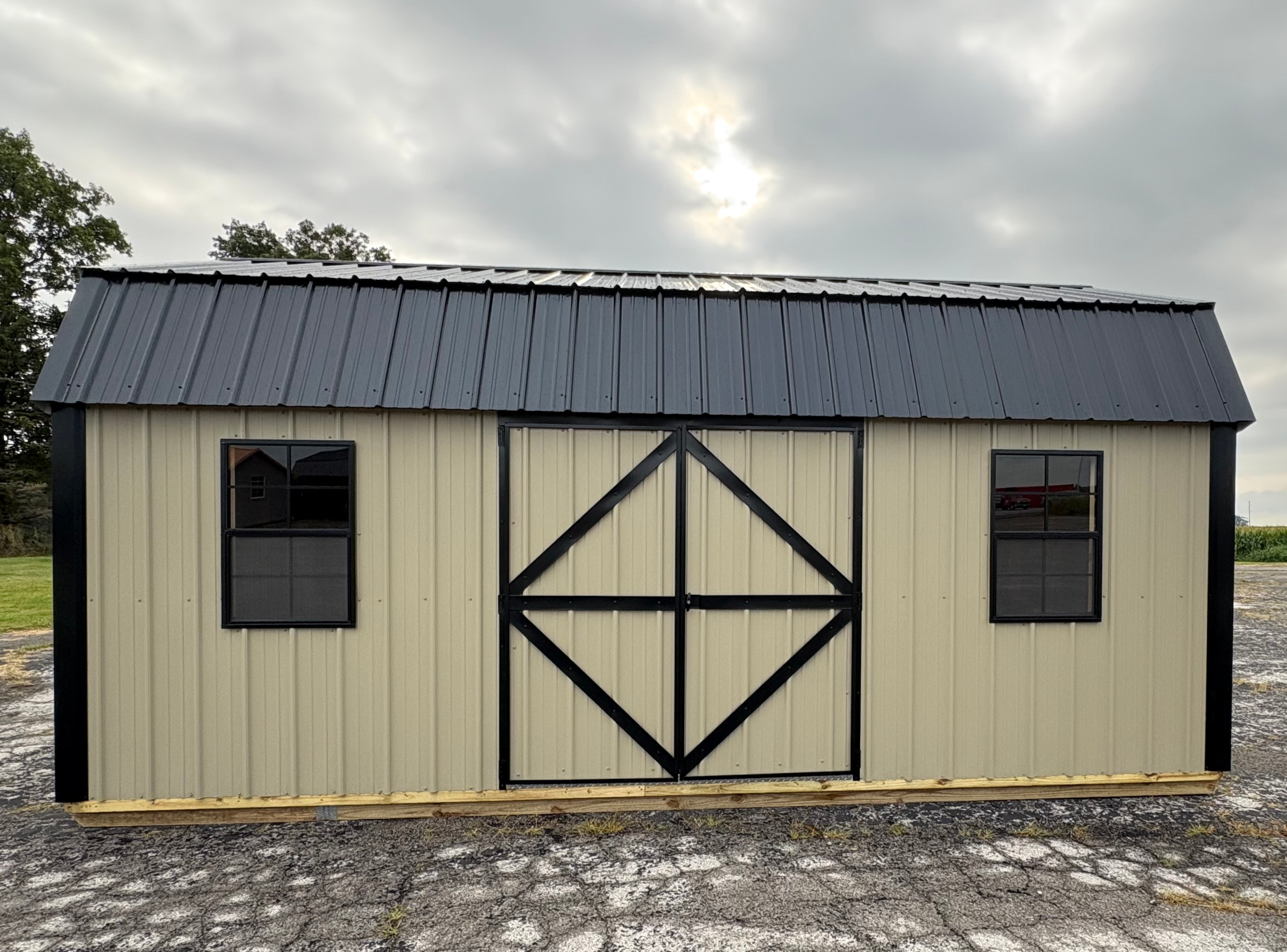 #25JB71 | $5,150 | 10x20 FT